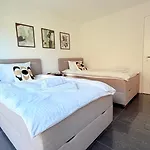 Center Park Apartment